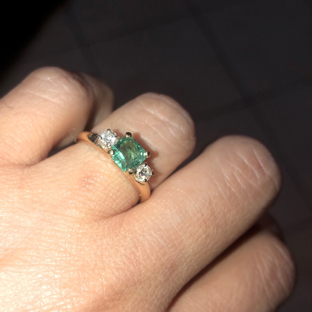 Emerald diamond ring 14 karat ladies